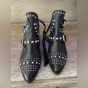 Kurt Geiger Booties